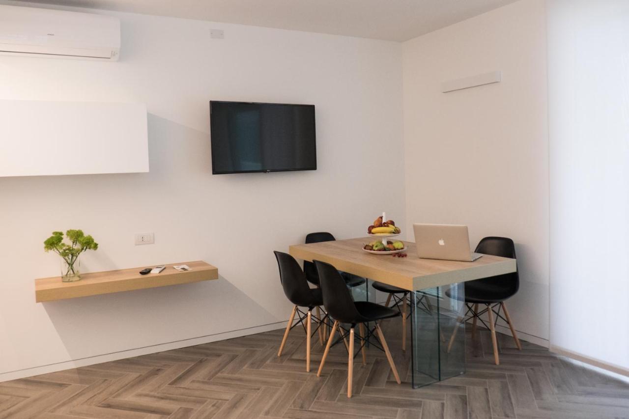 Terrazze Dei Tigli Appartement Riva del Garda Buitenkant foto
